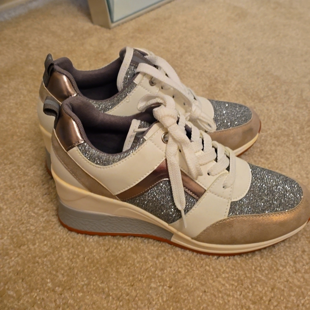 Cestfine sneakers